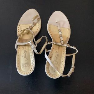 Ladies Juicy Couture 2 inch heel pumps